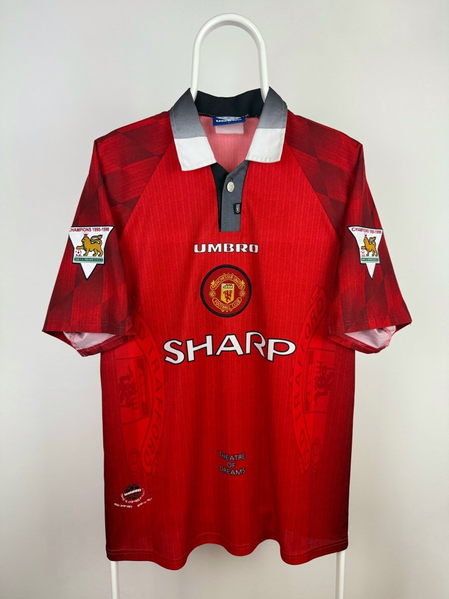Eric Cantona - Manchester United 1997/98 home shirt 🇫🇷