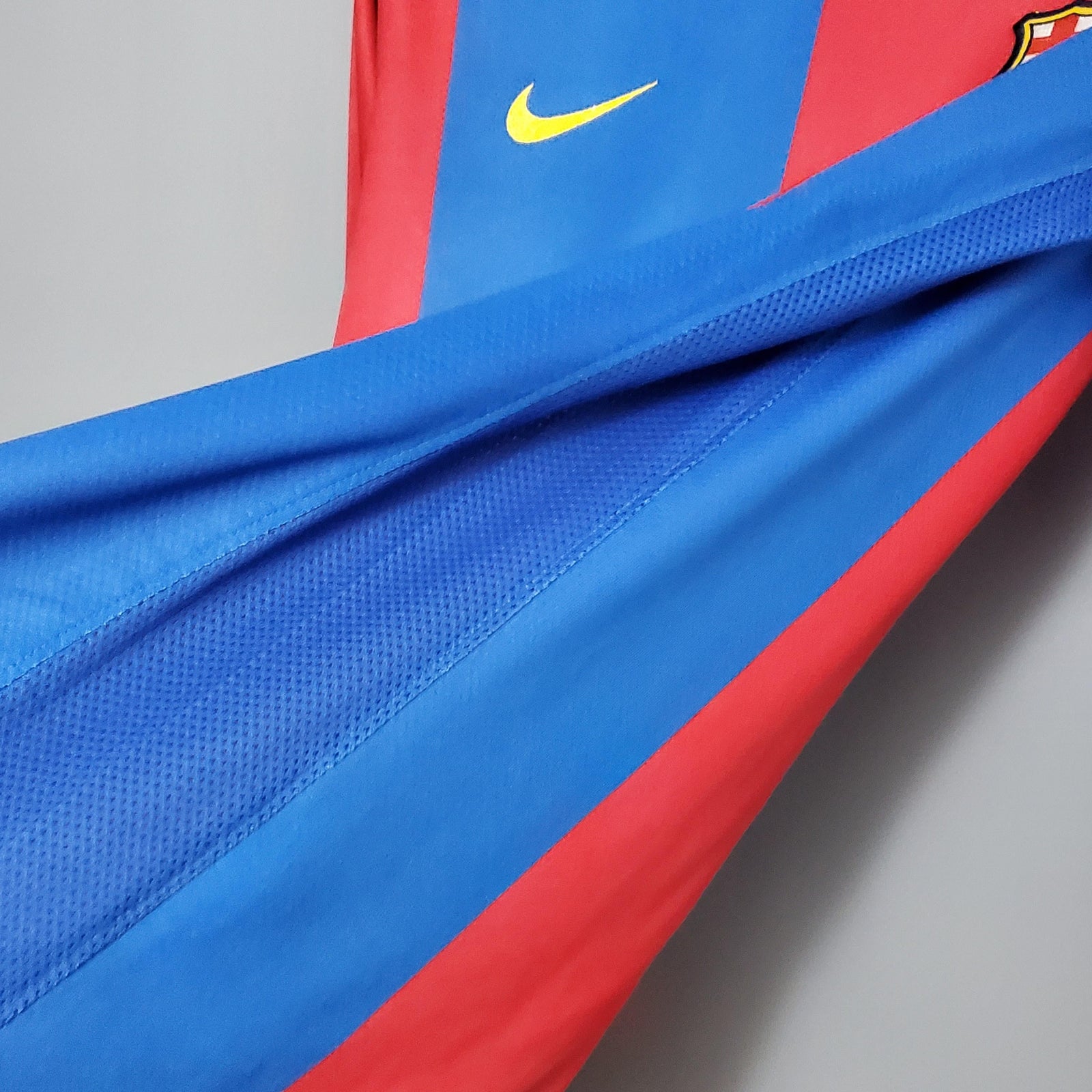 Barcelona Retro Home Jersey 06/07 - Long Sleeve
