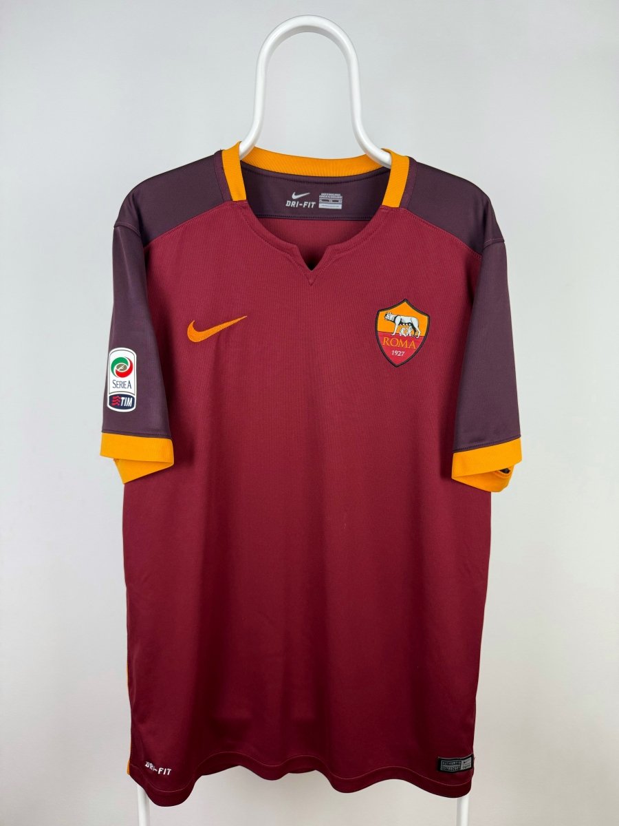 Francesco Totti - Roma 2015/16 home jersey 🇮🇹