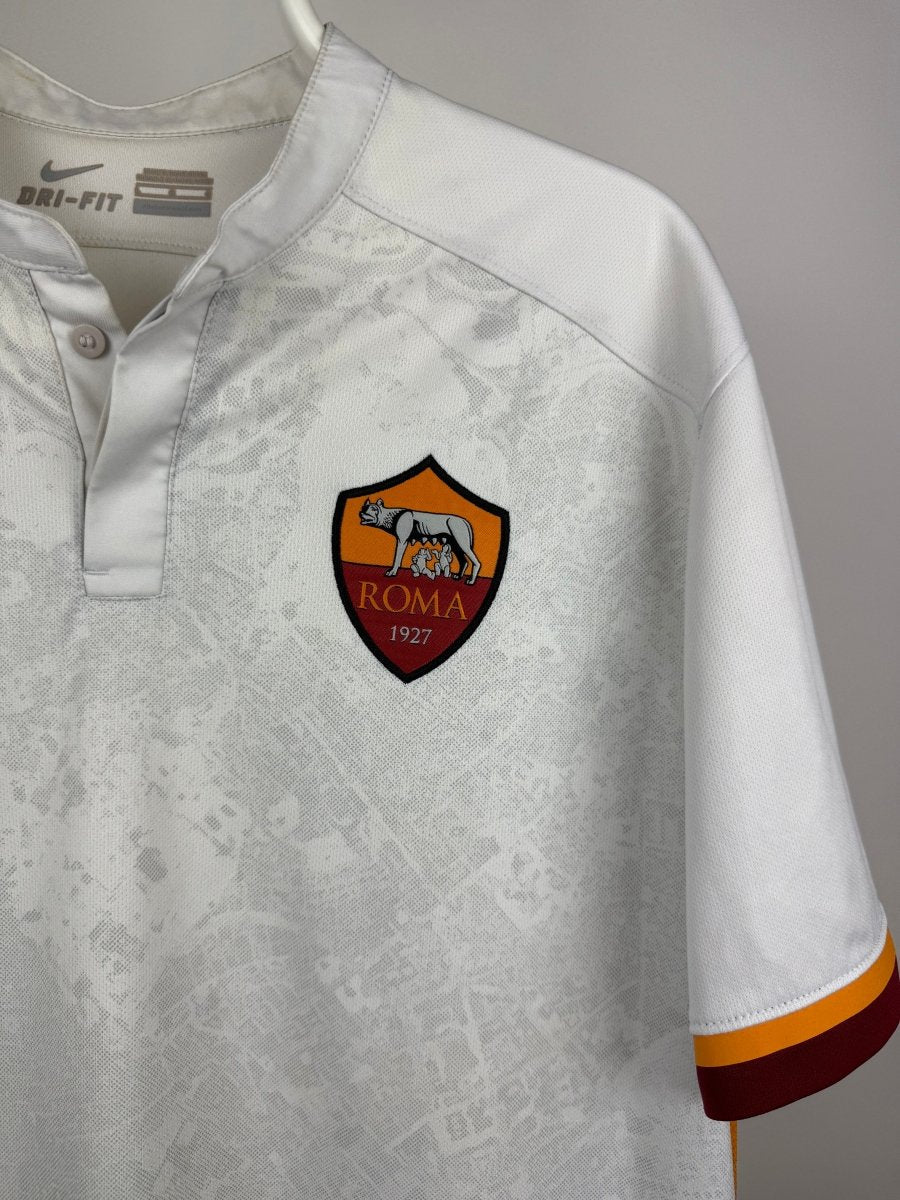 Francesco Totti - Roma 2015/16 away shirt 🇮🇹