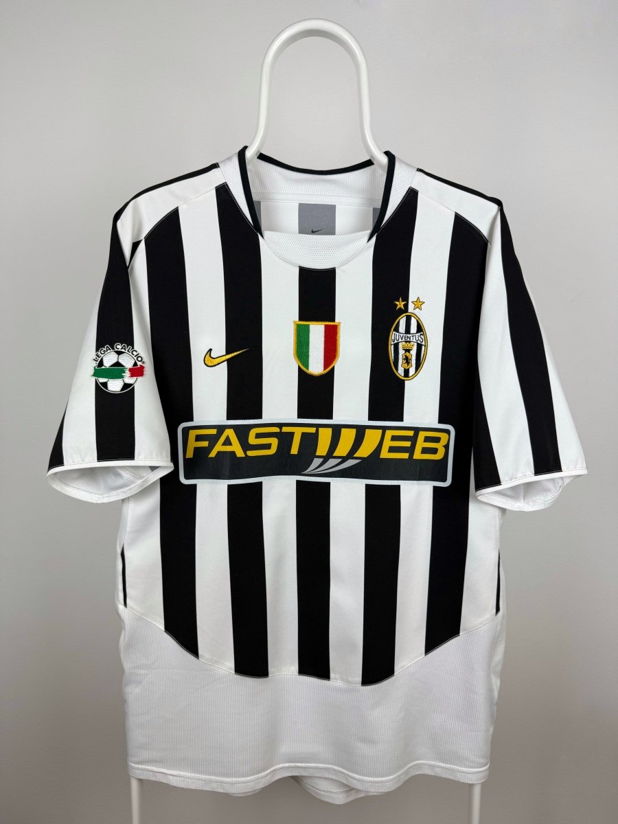 Gianluigi Buffon - Juventus 2003/04 home shirt 🇮🇹