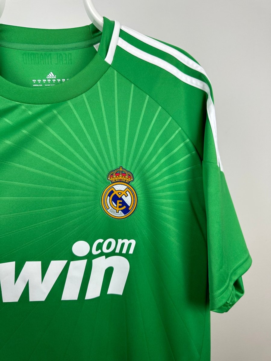Iker Casilias - Real Madrid 2010/11 home shirt 🇪🇸