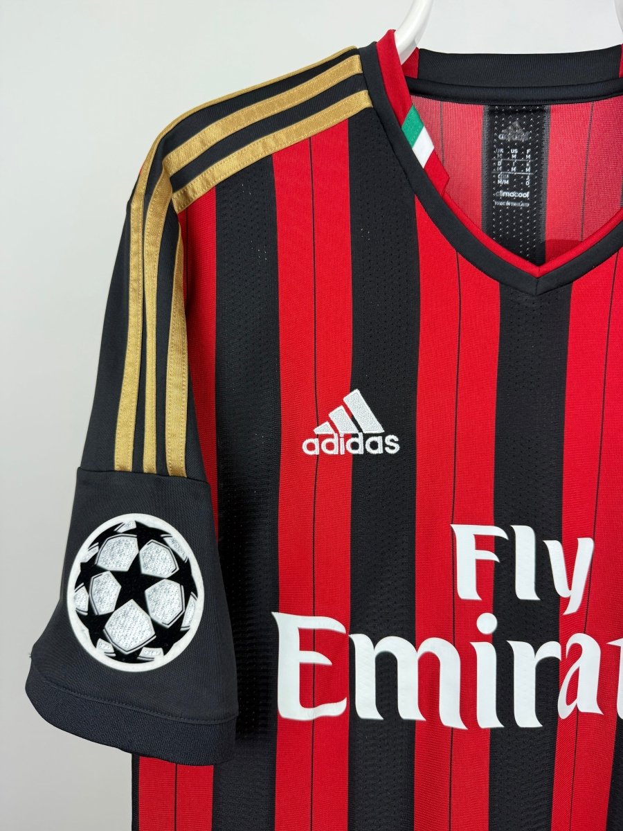Kaka - AC Milan 2013/14 home jersey 🇧🇷