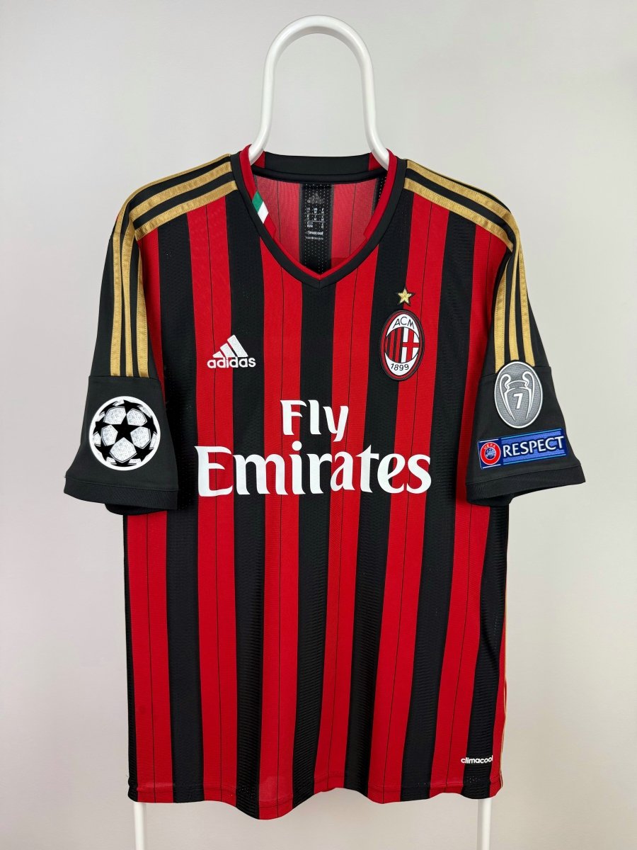 Kaka - AC Milan 2013/14 home jersey 🇧🇷