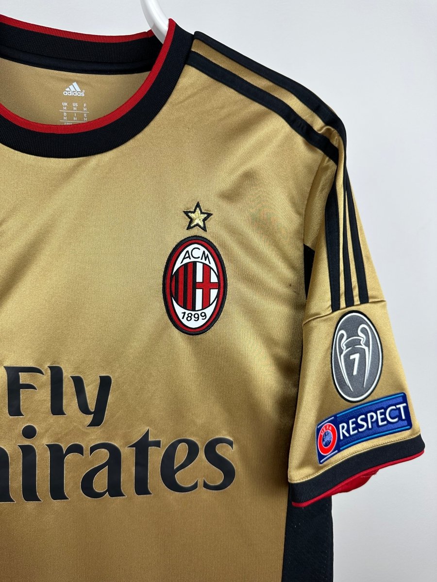 Kaka - AC Milan 2013/14 away shirt 🇧🇷