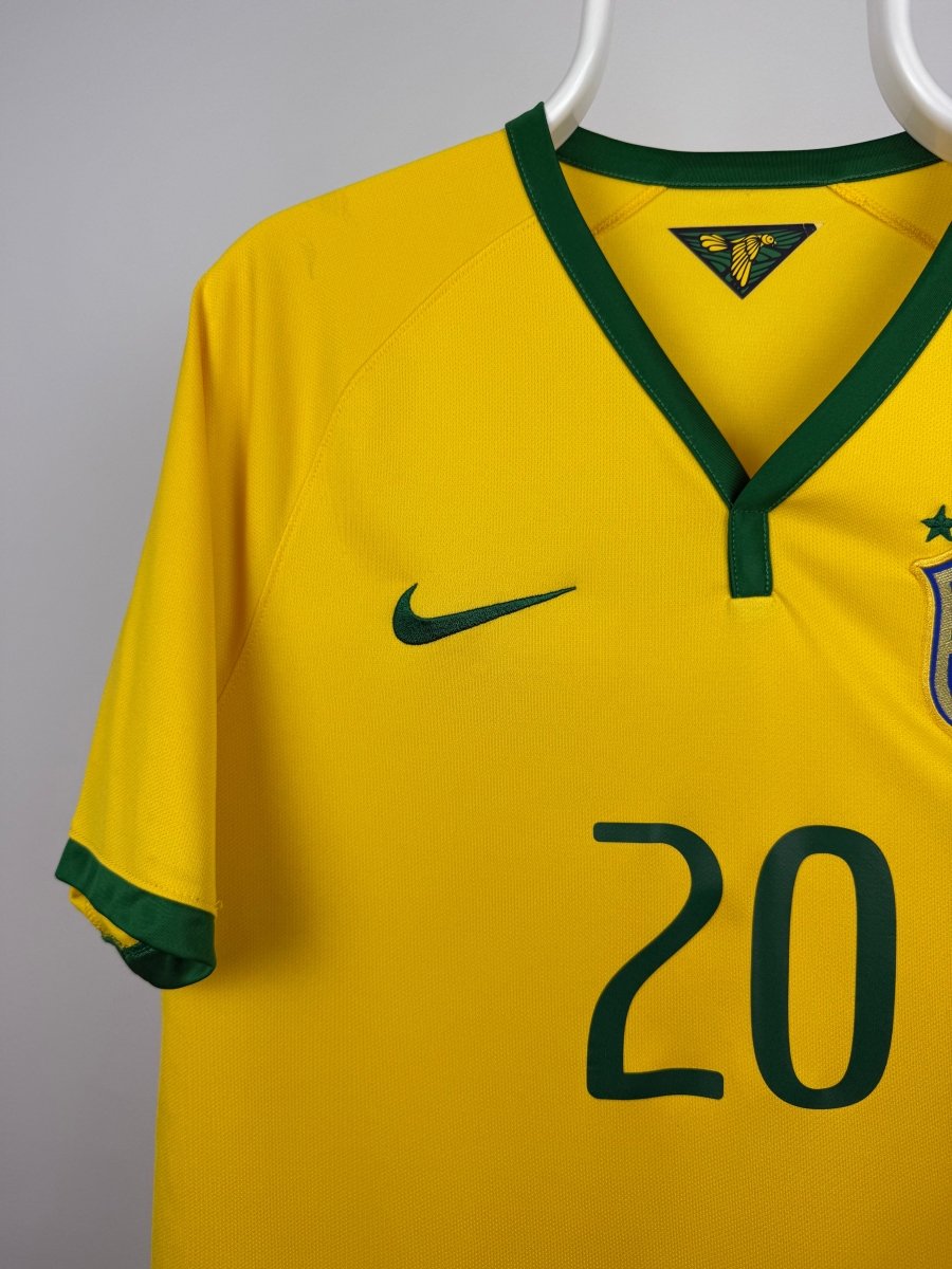 Kaka - Brazil 2014 home shirt 🇧🇷
