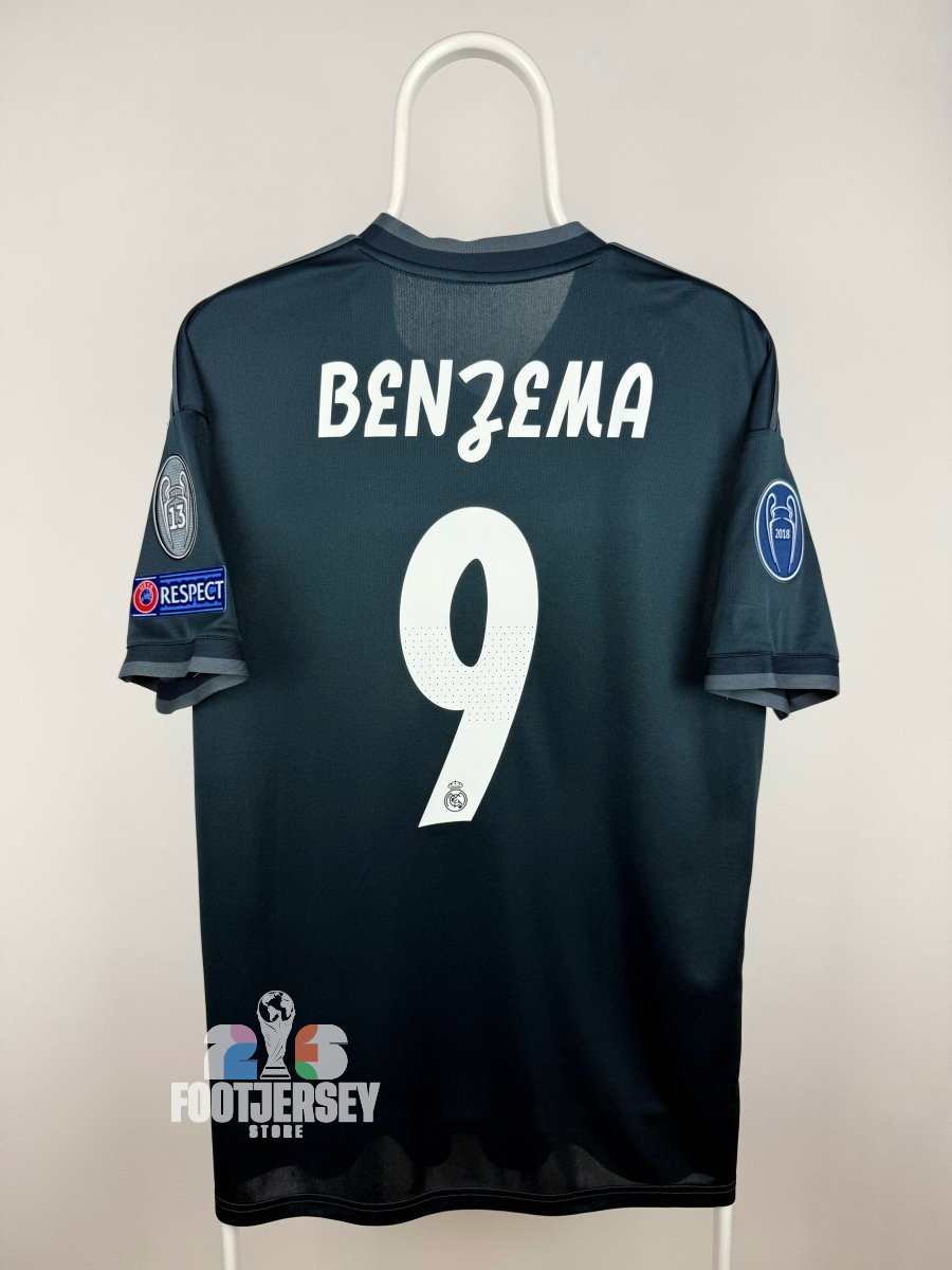Karim Benzema - Real Madrid 2018/19 away shirt 🇫🇷
