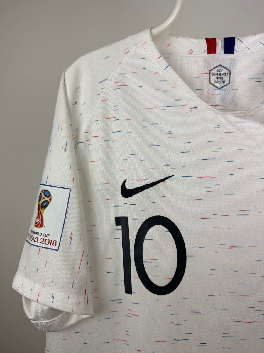 Kylian Mbappe - France 2018 Away Shirt 🇫🇷