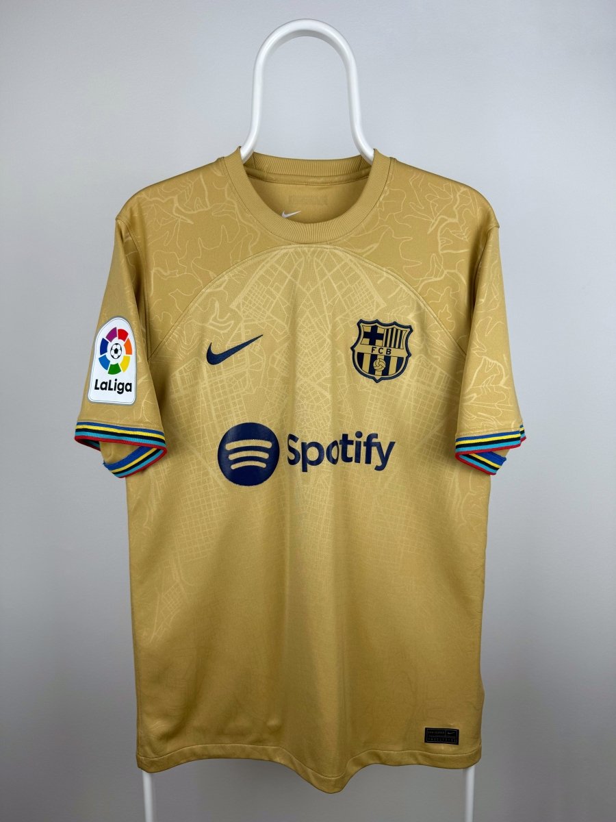 Lamine Yamal - FC Barcelona 2022/23 away shirt 🇪🇸