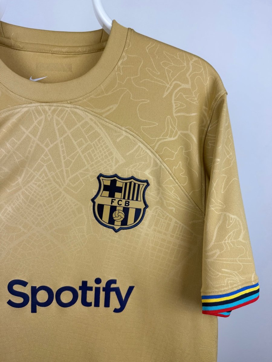 Lamine Yamal - FC Barcelona 2022/23 away shirt 🇪🇸