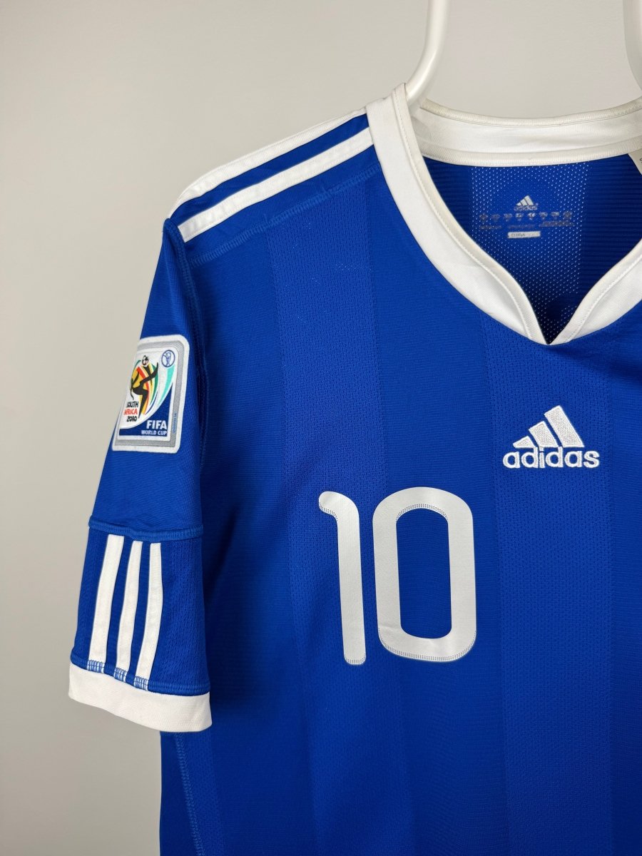 Lionel Messi - Argentina 2010 away shirt 🇦🇷