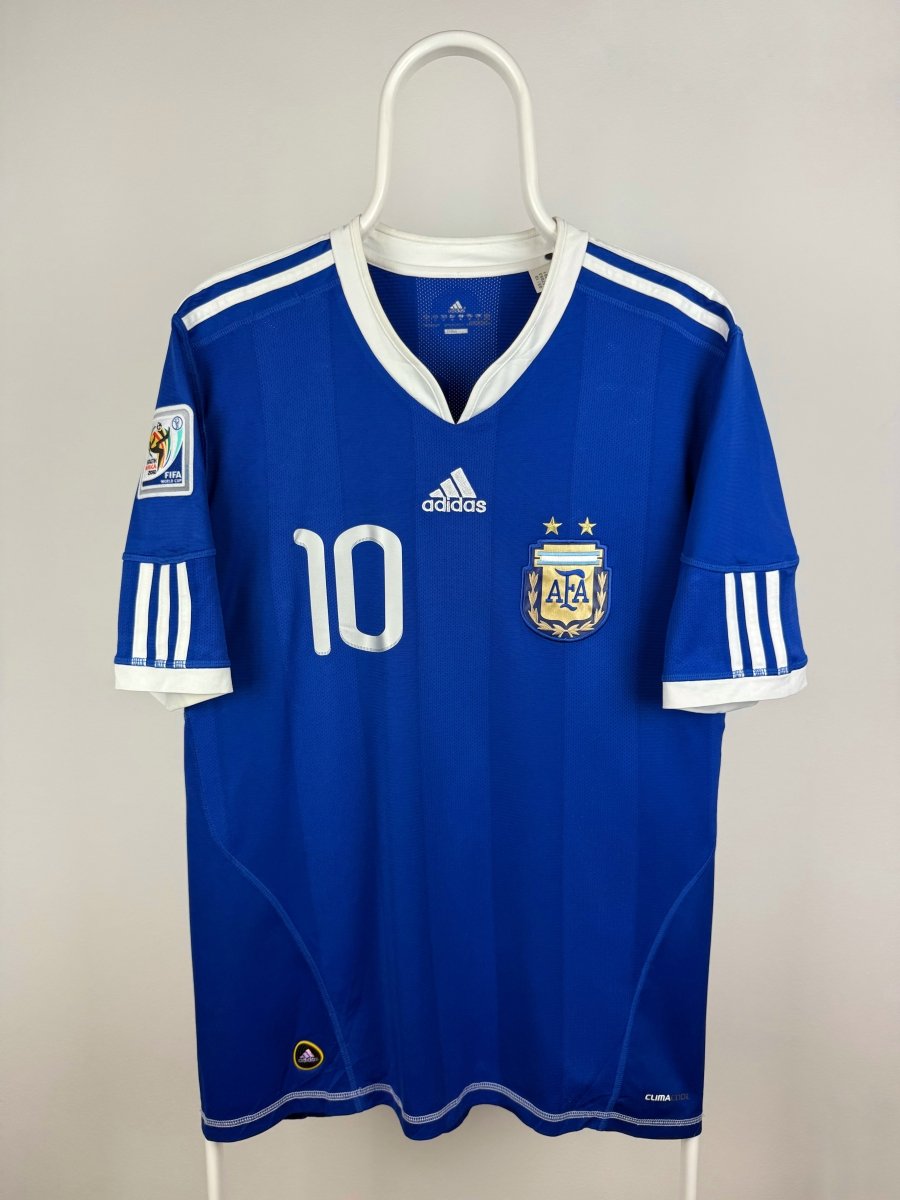 Lionel Messi - Argentina 2010 away shirt 🇦🇷