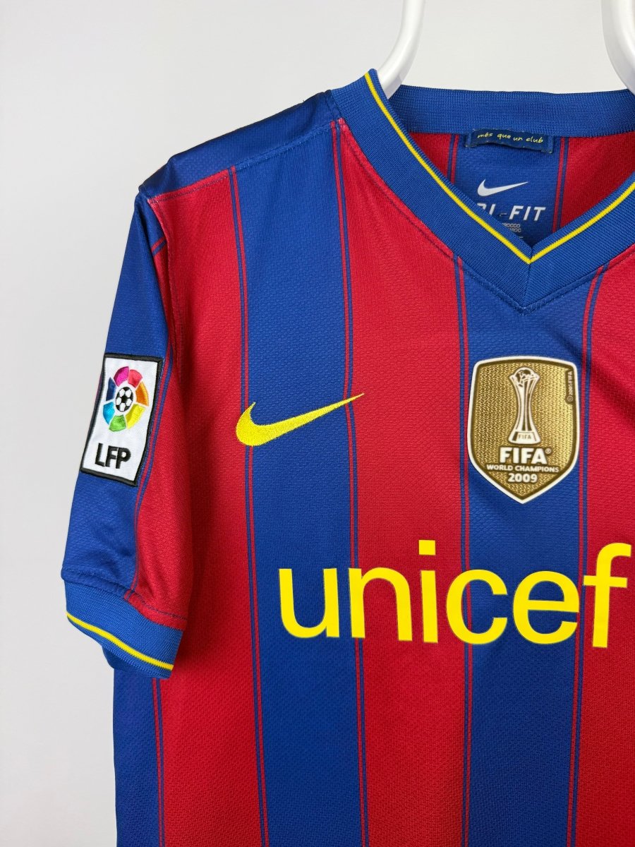 Lionel Messi - FC Barcelona 2009/10 home shirt 🇦🇷