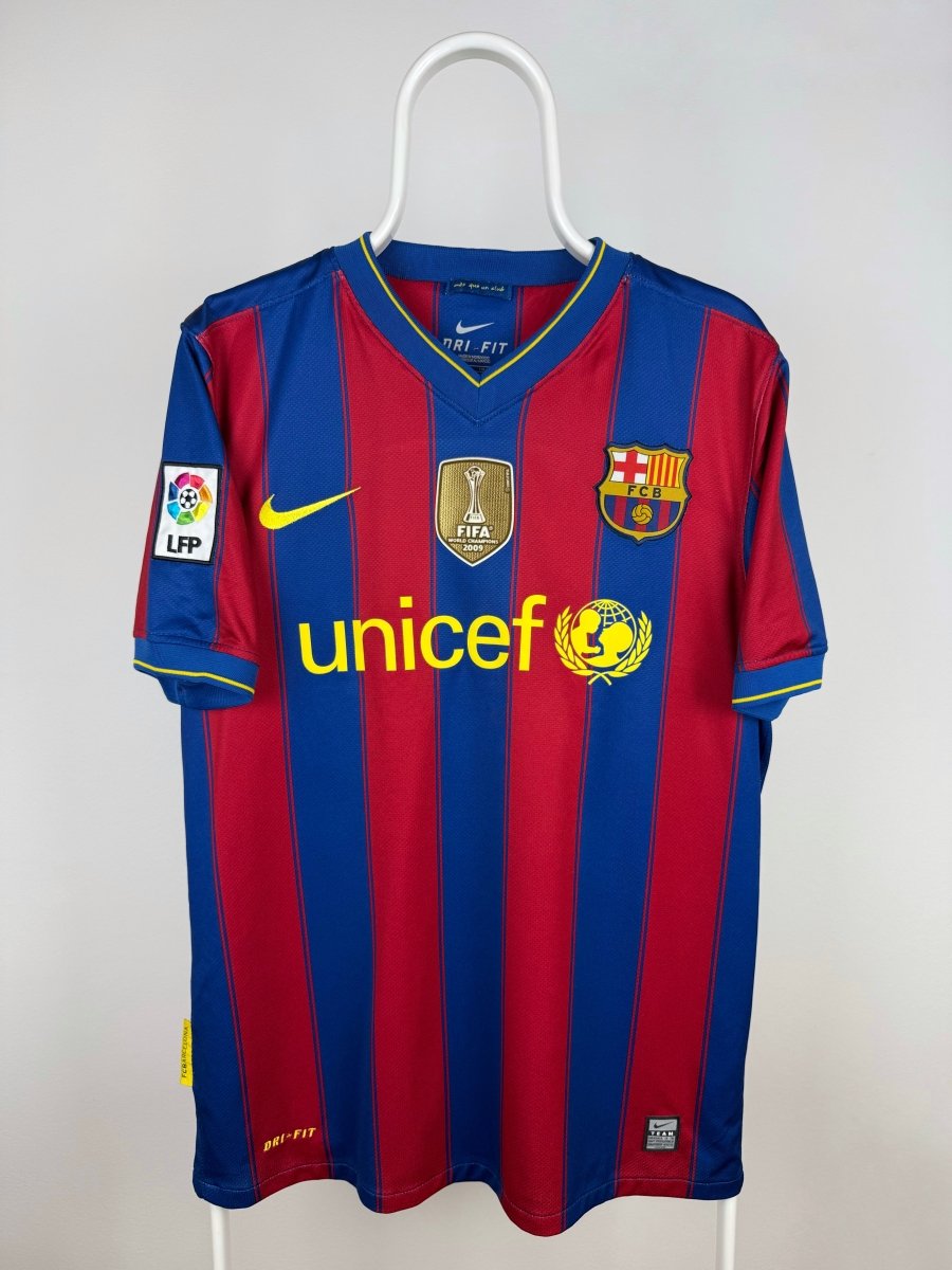 Lionel Messi - FC Barcelona 2009/10 home shirt 🇦🇷