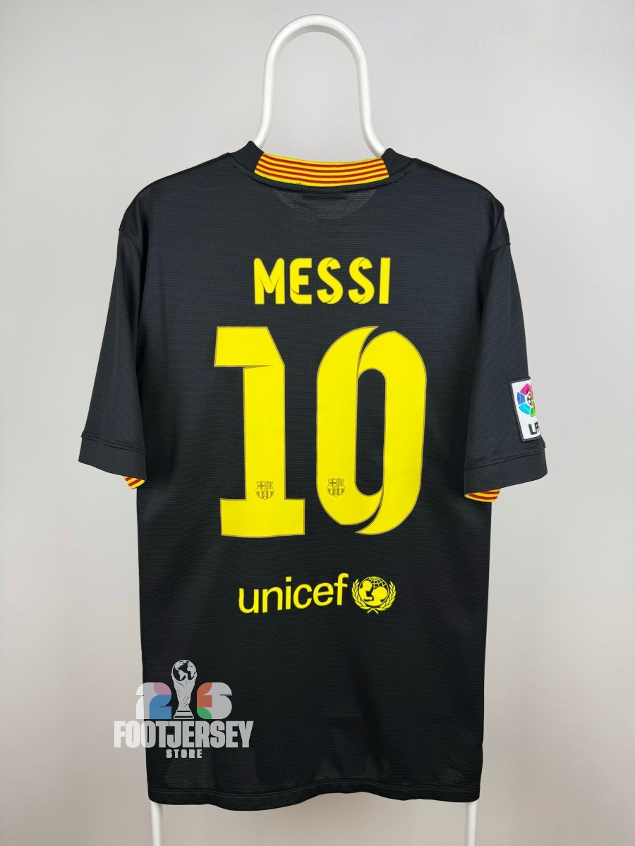 Lionel Messi - FC Barcelona 2013/14 Away Shirt 🇦🇷