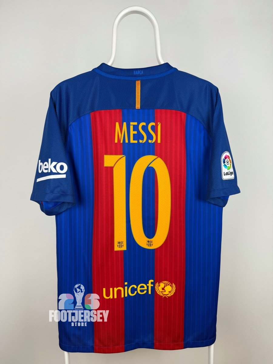 Lionel Messi - FC Barcelona 2016/17 home shirt 🇦🇷