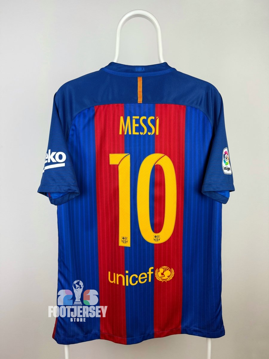 Lionel Messi - FC Barcelona 2016/17 home shirt 🇦🇷
