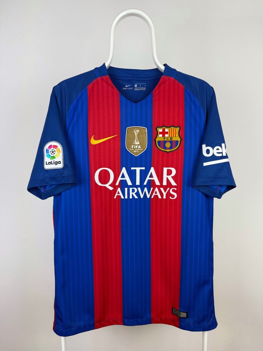 Lionel Messi - FC Barcelona 2016/17 home shirt 🇦🇷