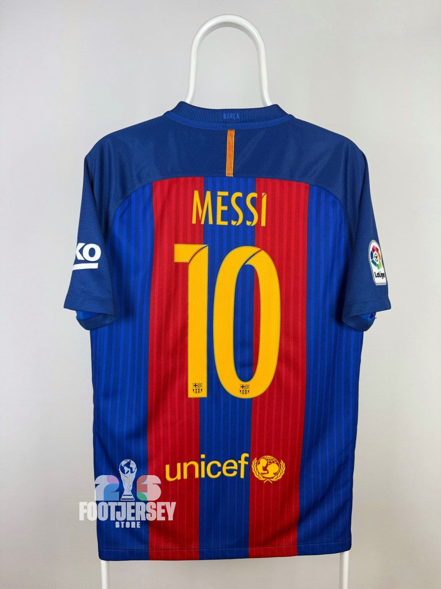 Lionel Messi - FC Barcelona 2016/17 home shirt 🇦🇷