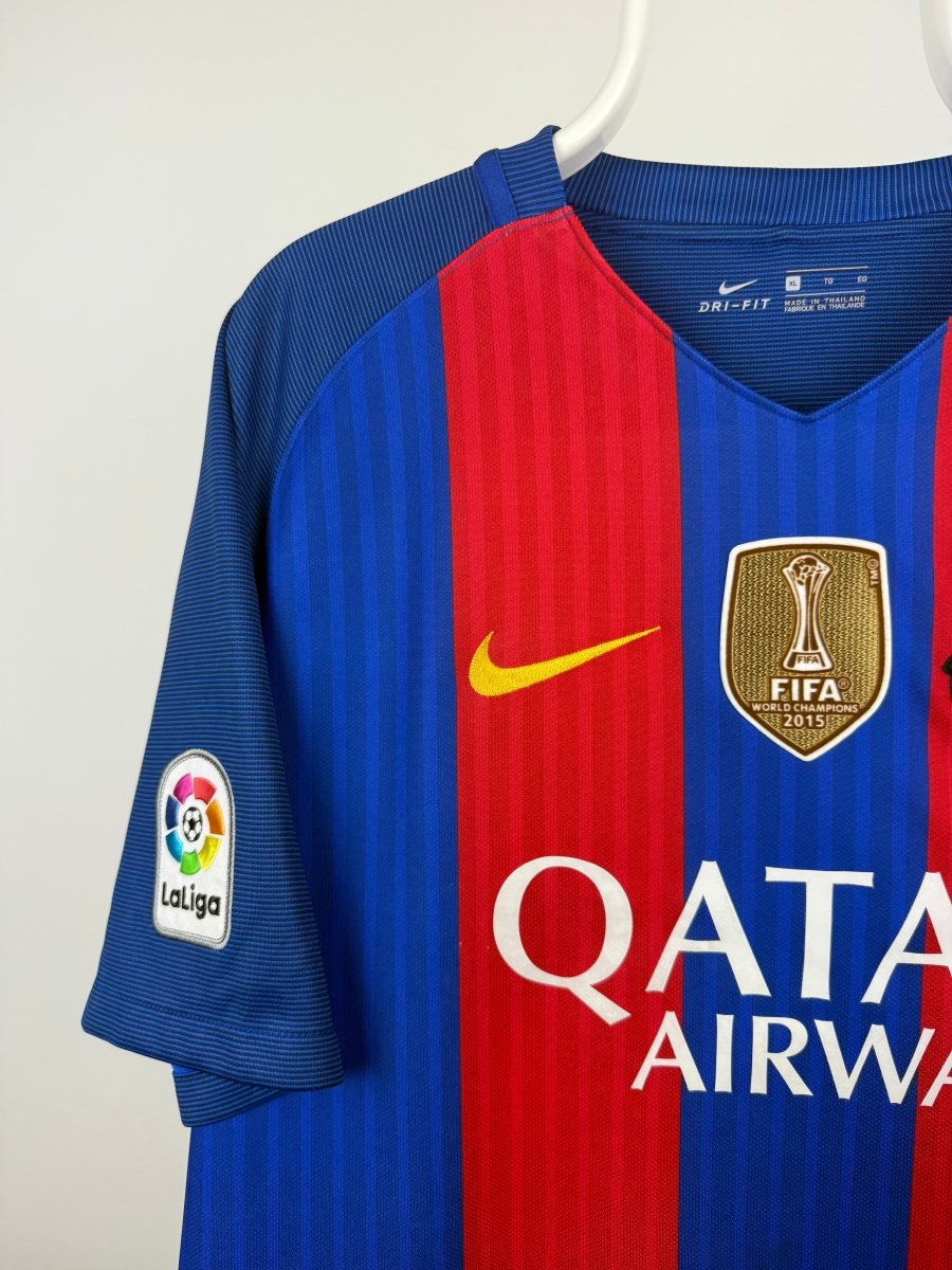 Lionel Messi - FC Barcelona 2016/17 home shirt 🇦🇷