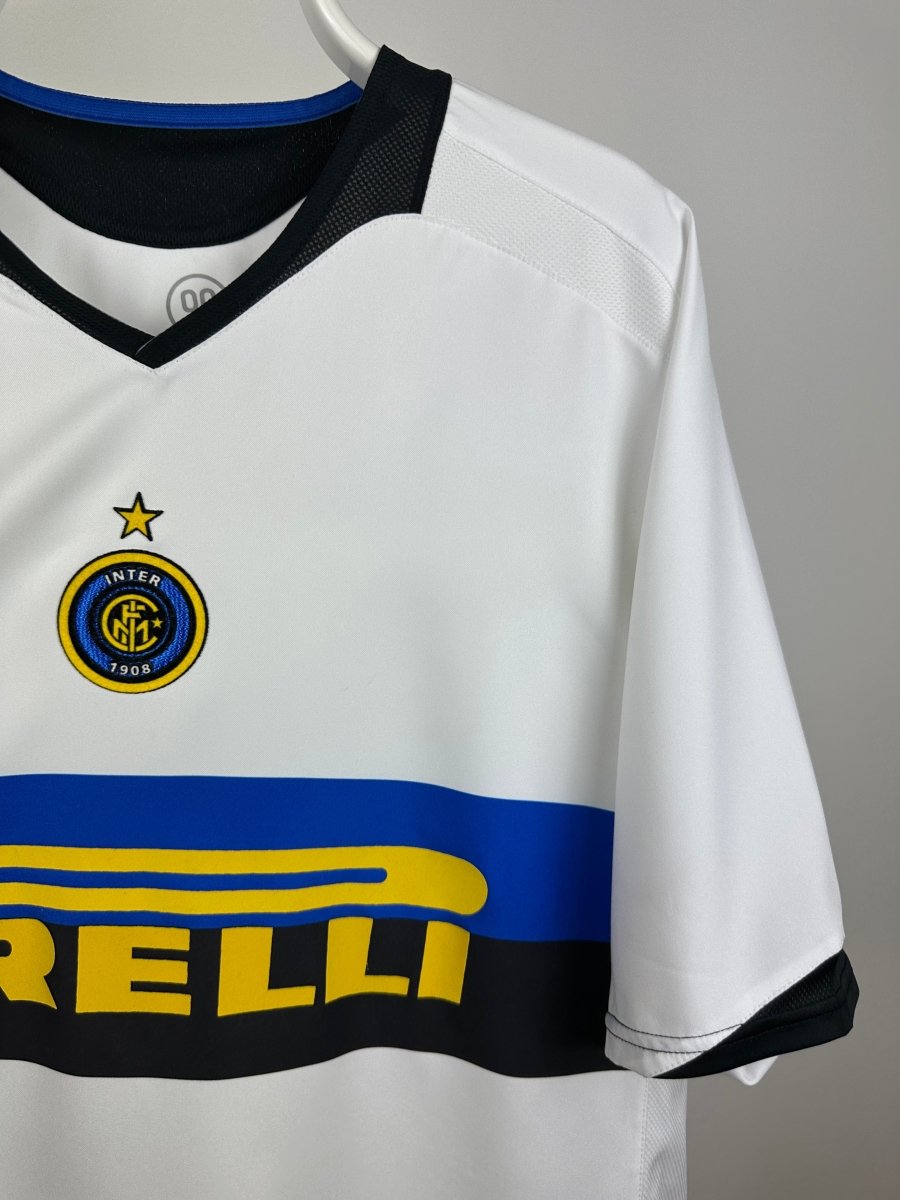 Luis Figo - Inter 2005/06 away shirt 🇵🇹