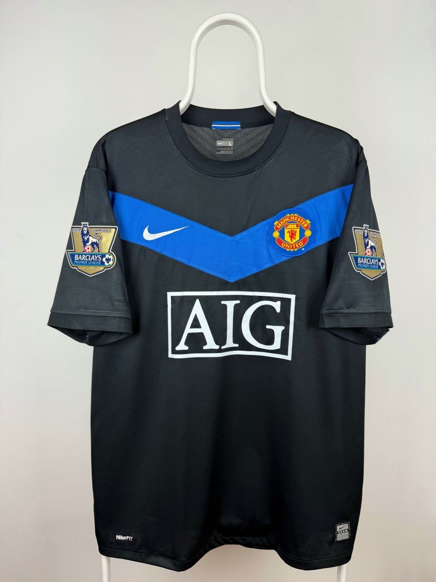 Nemanja Vidic - Manchester United 2009/10 away shirt 🇷🇸