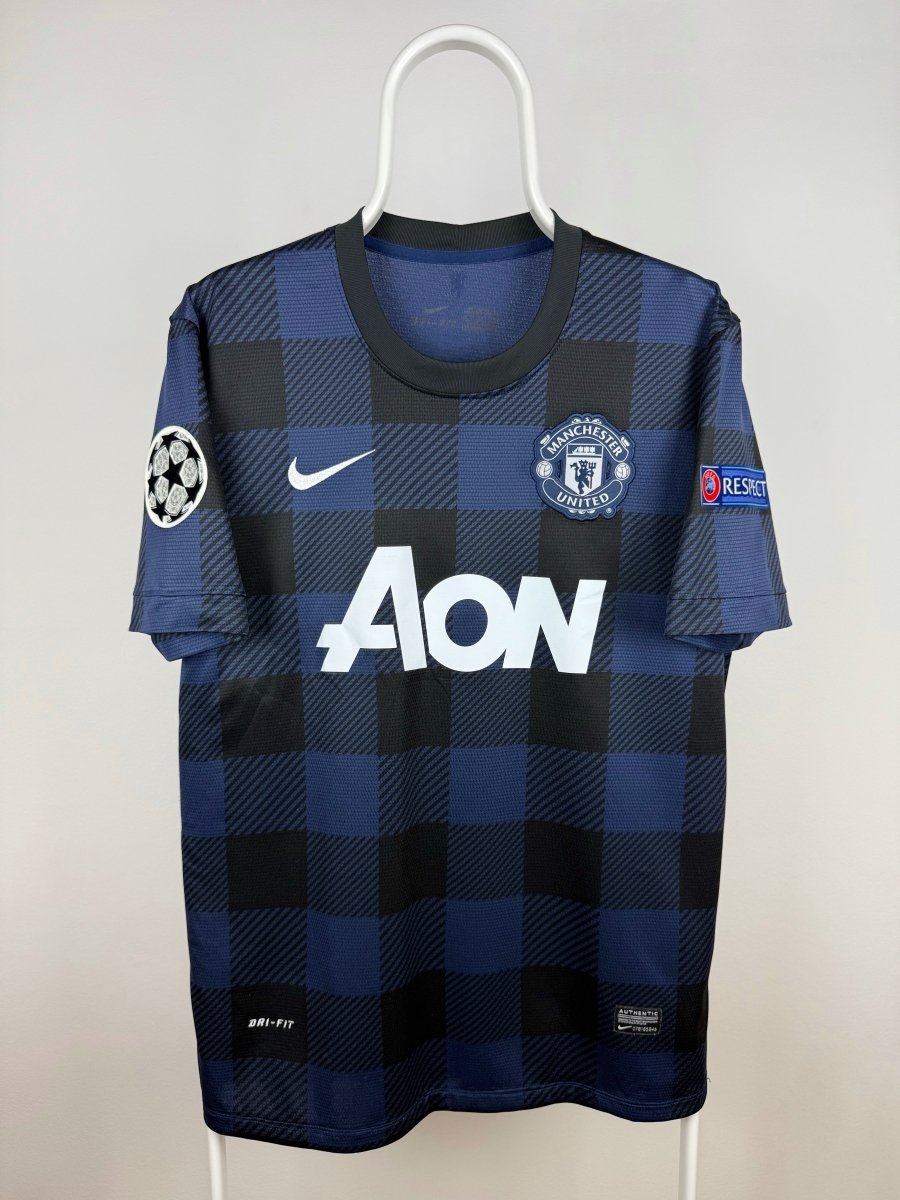 Nemanja Vidic - Manchester United 2013/14 away shirt 🇷🇸