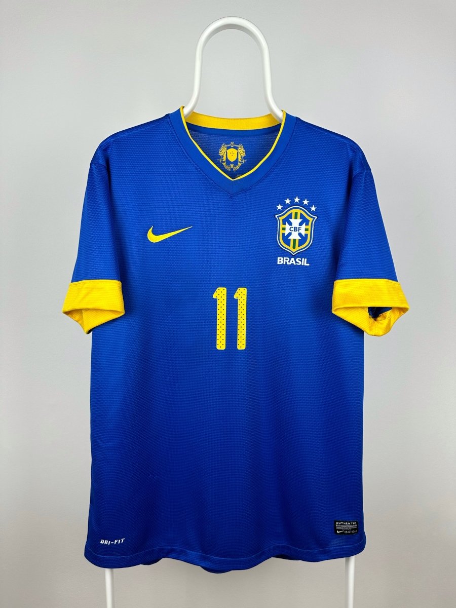 Neymar Jr. - Brazil 2012 away shirt 🇧🇷