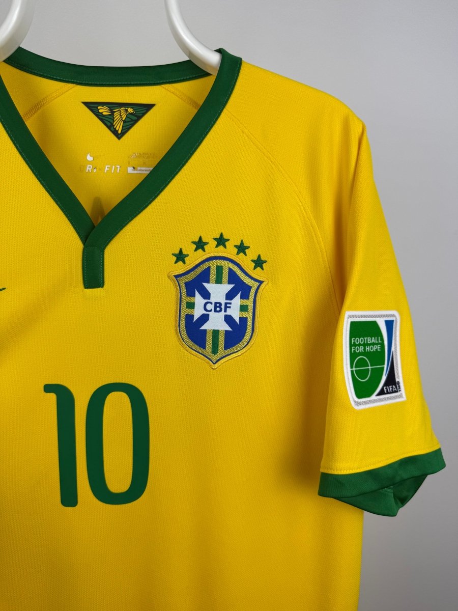 Neymar Jr. - Brazil 2014 home shirt 🇧🇷