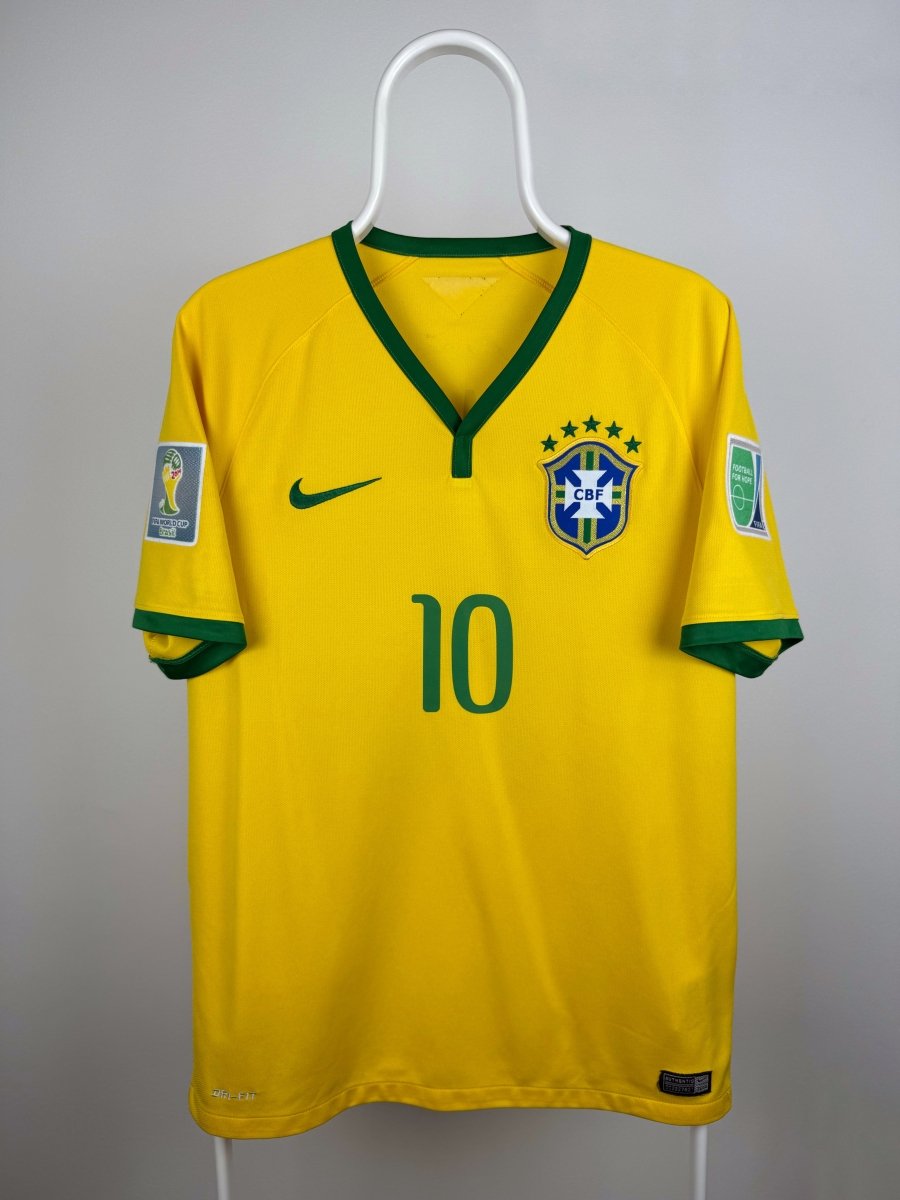 Neymar Jr. - Brazil 2014 home shirt 🇧🇷