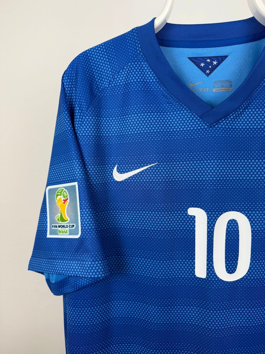 Neymar Jr. - Brazil 2014 away shirt 🇧🇷