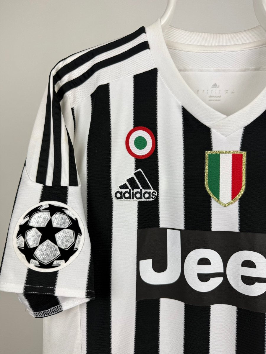 Paul Pogba - Juventus 2015/16 home shirt 🇫🇷