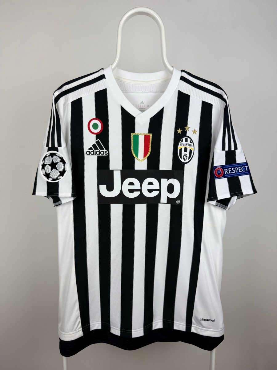 Paul Pogba - Juventus 2015/16 home shirt 🇫🇷