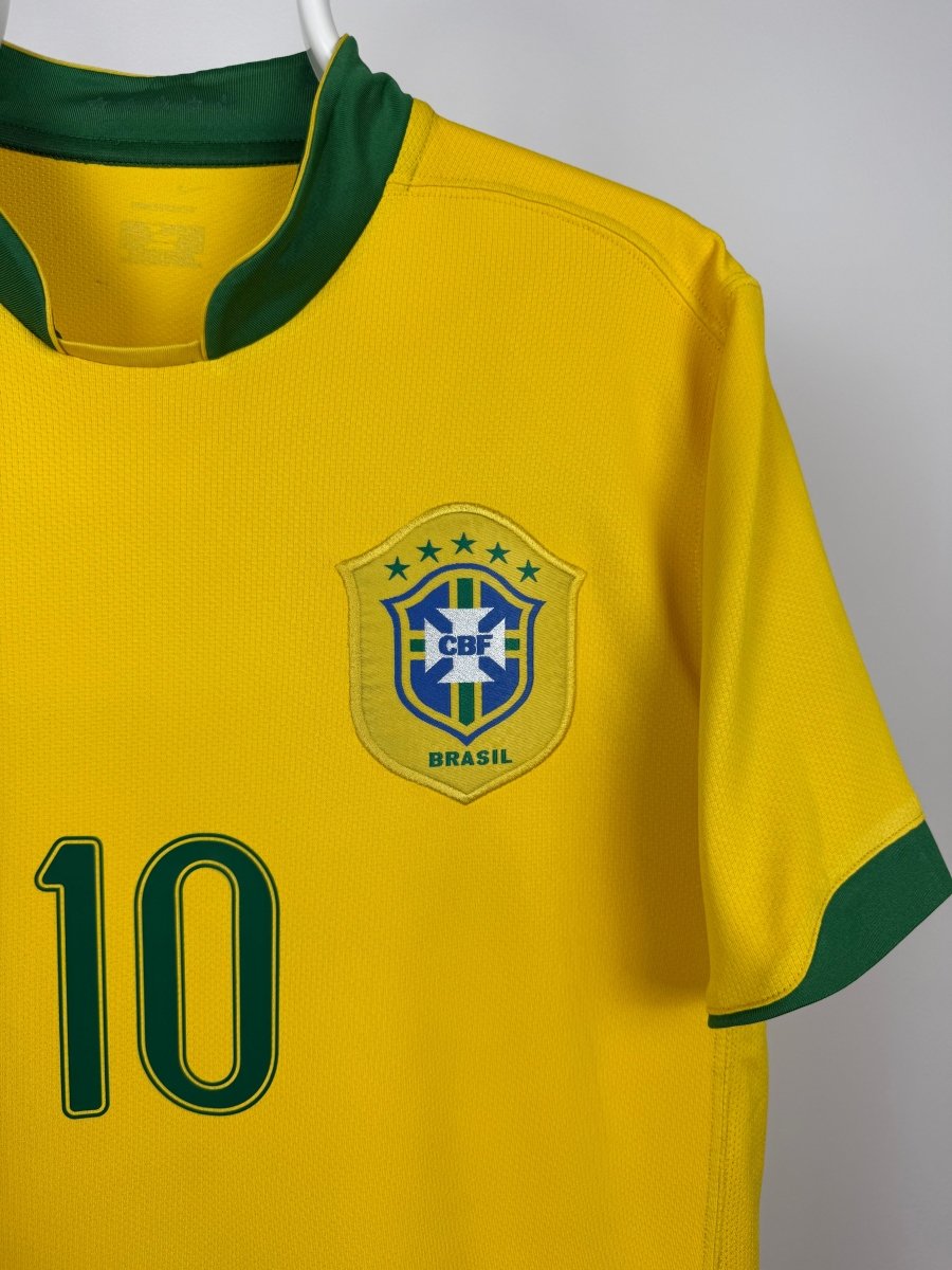 Ronaldinho - Brazil 2006 home shirt 🇧🇷