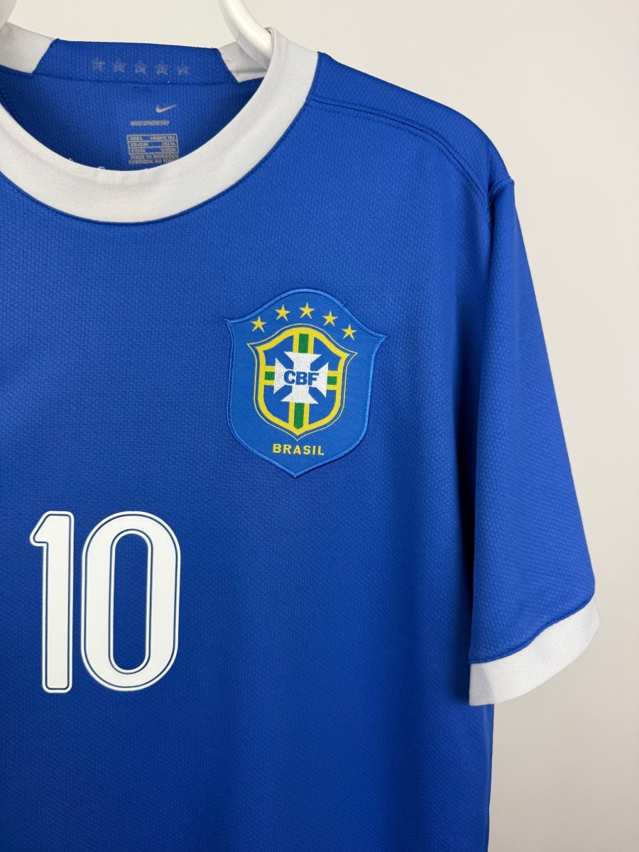 Ronaldinho - Brazil 2006 Away Shirt 🇧🇷