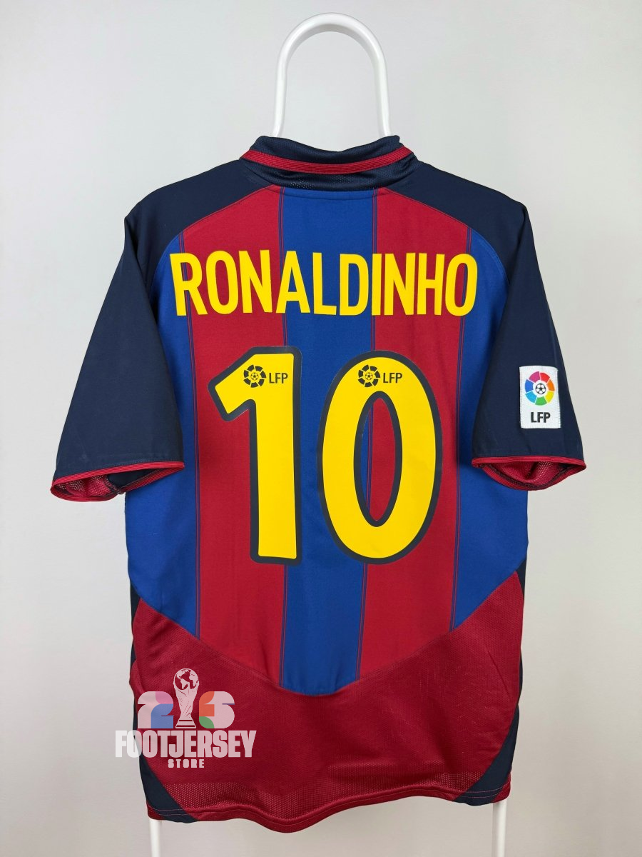 Ronaldinho - FC Barcelona 2003/04 home ground 🇧🇷