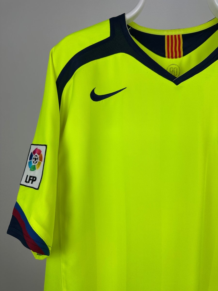 Ronaldinho - FC Barcelona 2005/06 away shirt 🇧🇷