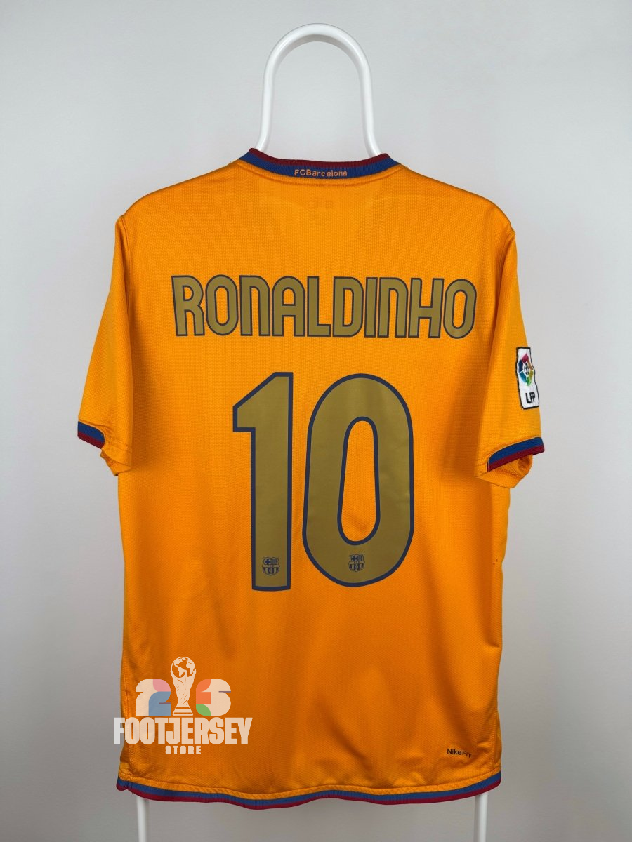 Ronaldinho - FC Barcelona 2006/08 away shirt 🇧🇷