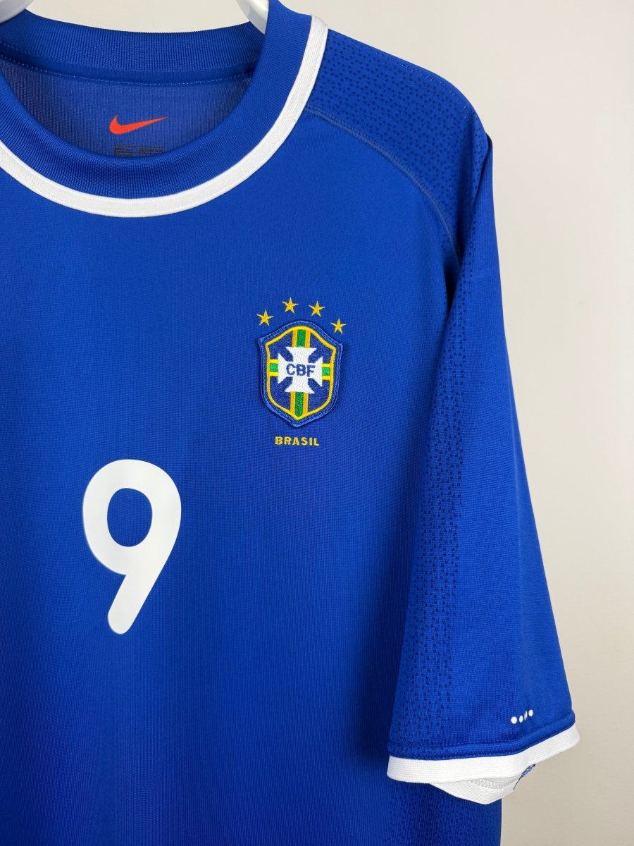 Ronaldo Nazario - Brazil 2000 away shirt 🇧🇷