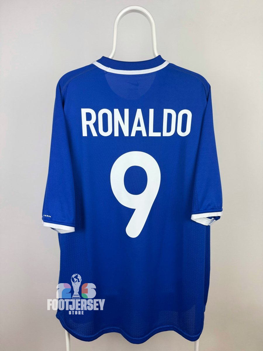 Ronaldo Nazario - Brazil 2000 away shirt 🇧🇷