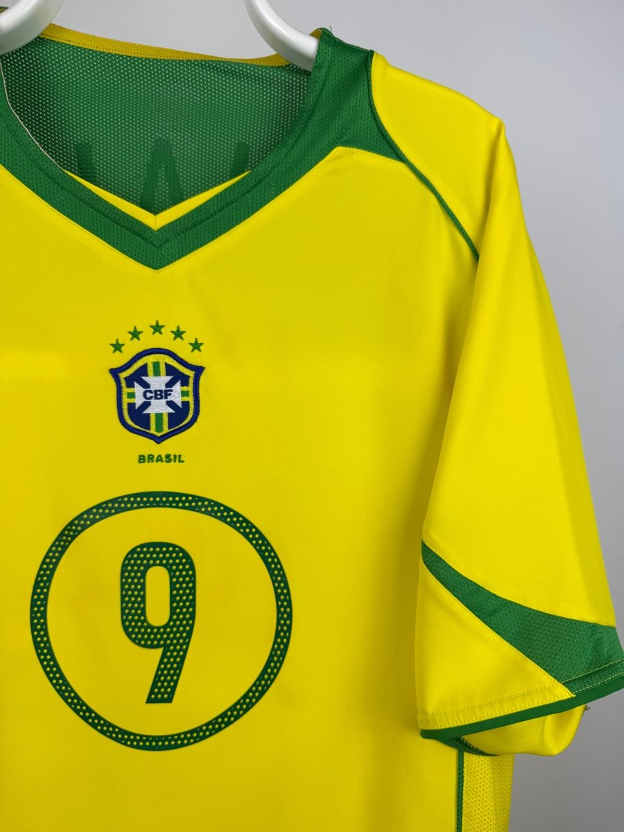 Ronaldo Nazario - Brazil 2004 home shirt 🇧🇷