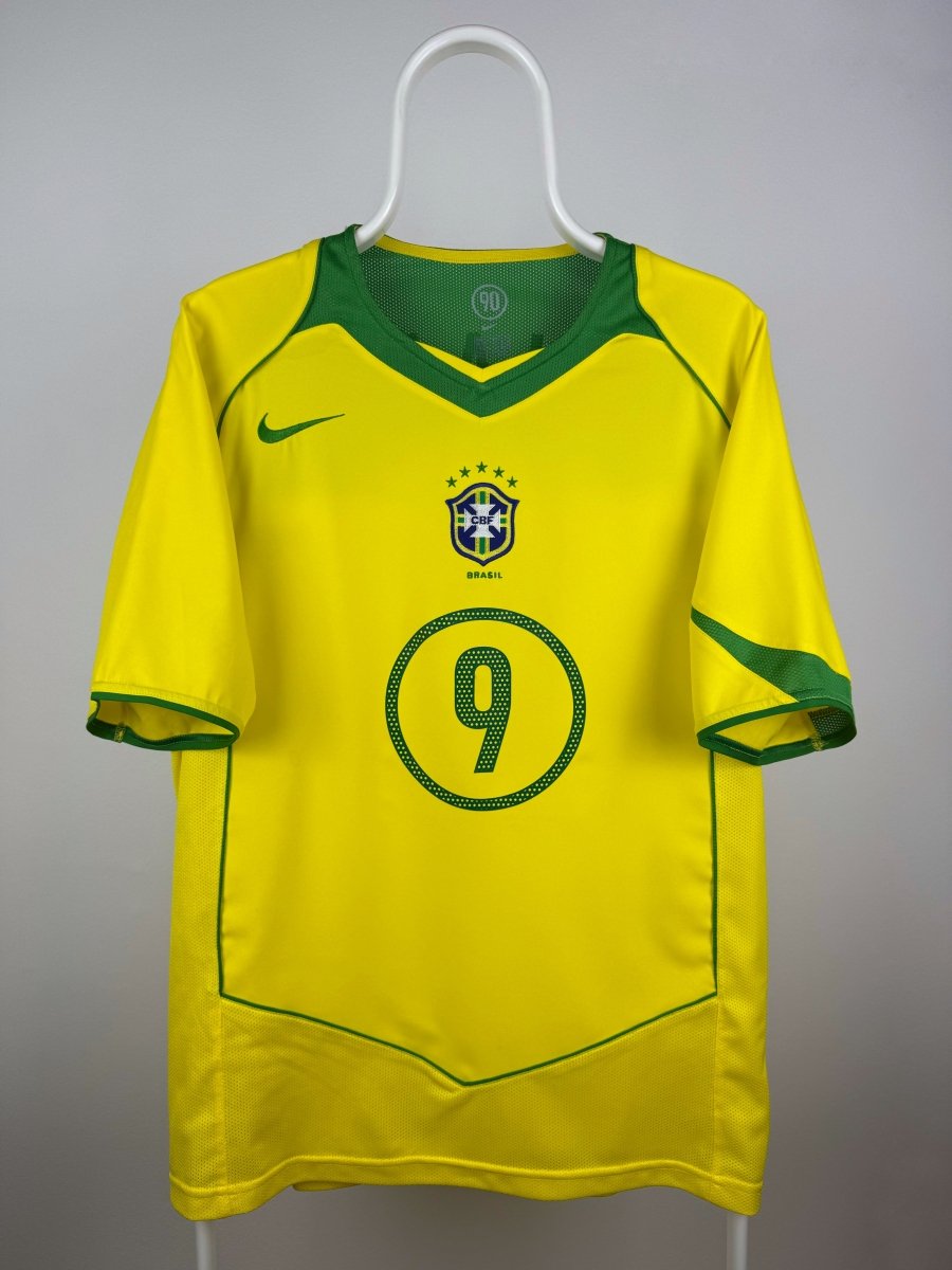 Ronaldo Nazario - Brazil 2004 home shirt 🇧🇷