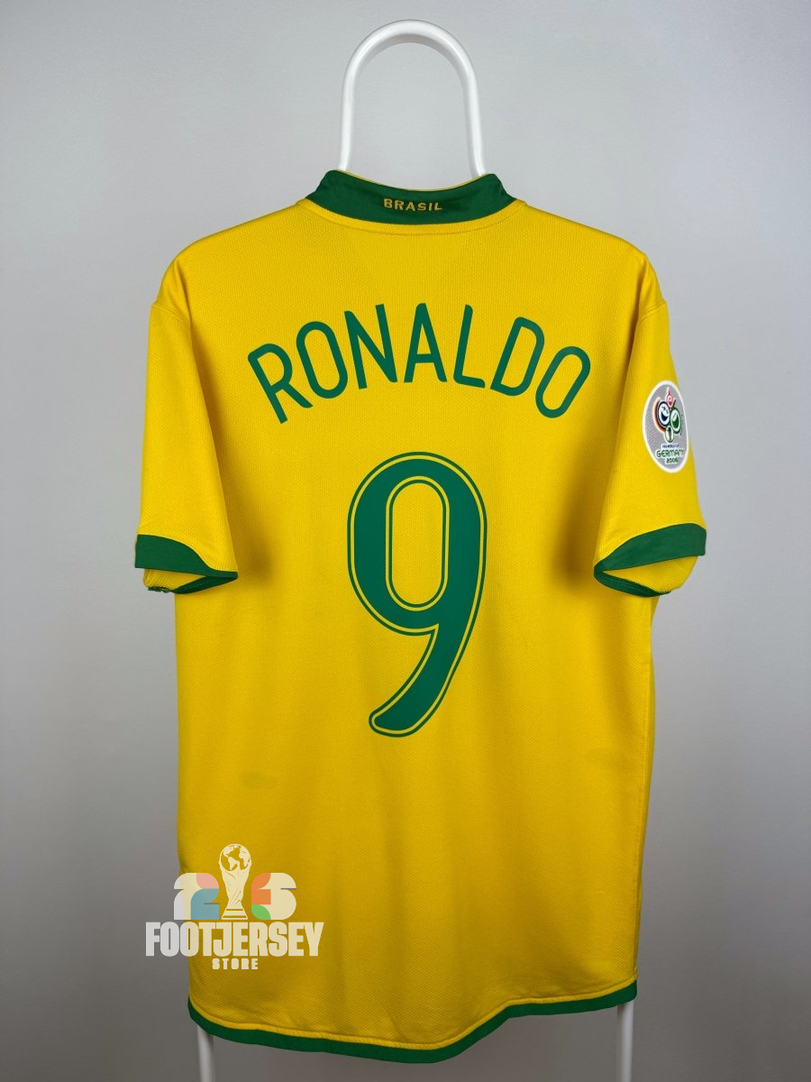 Ronaldo Nazario - Brazil 2006 Home Shirt 🇧🇷