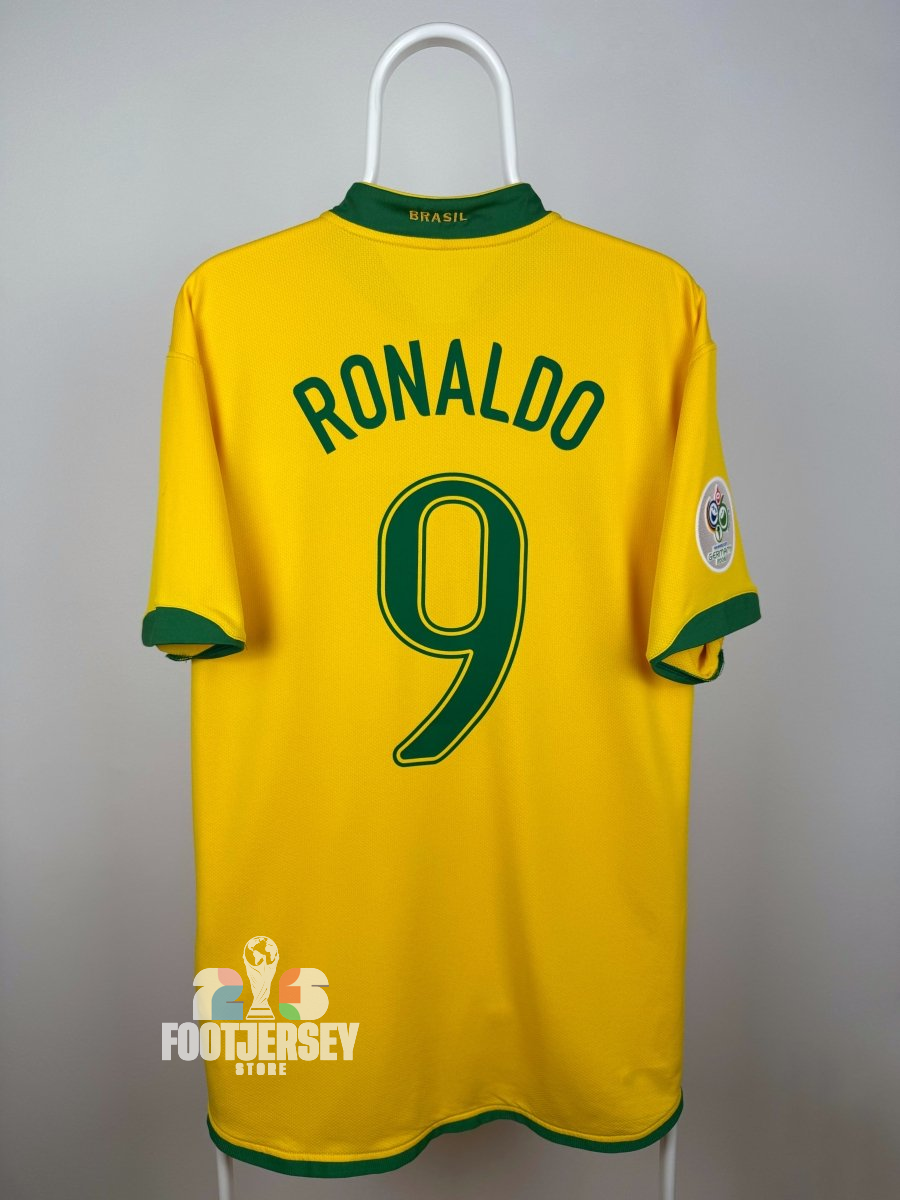 Ronaldo Nazario - Brazil 2006 home shirt 🇧🇷
