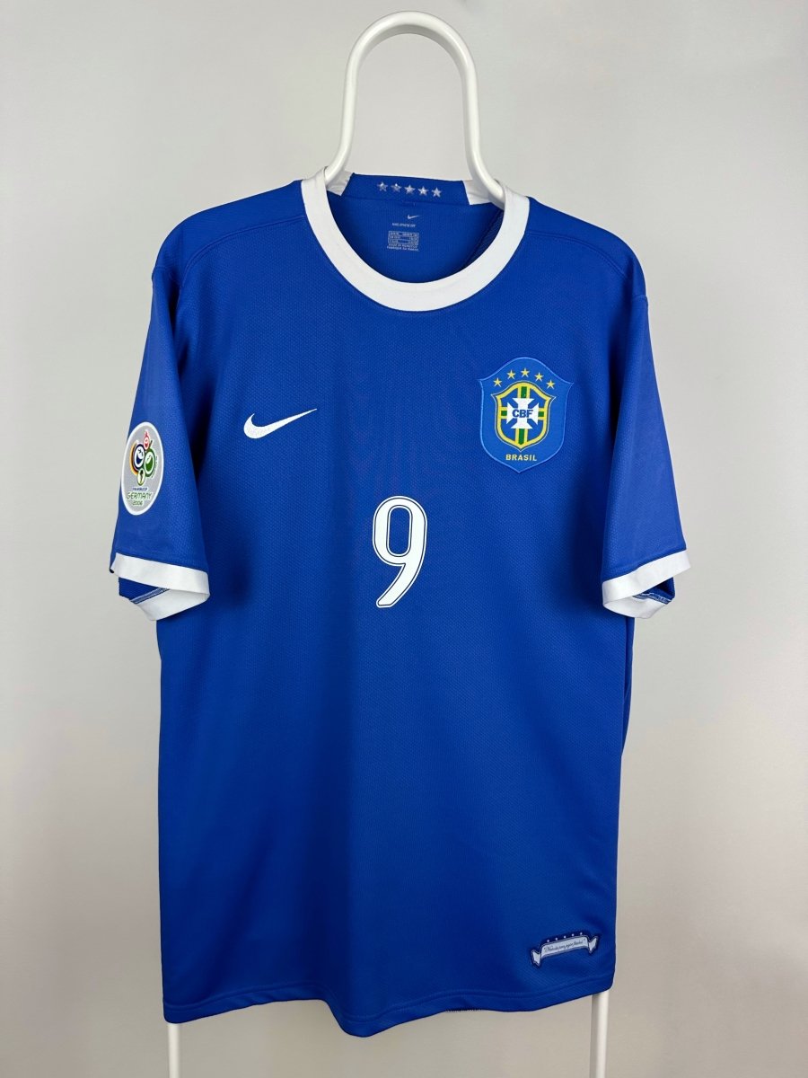 Ronaldo Nazario - Brazil 2006 Away Shirt 🇧🇷