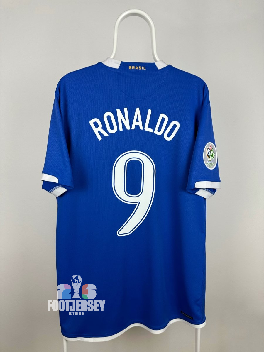Ronaldo Nazario - Brazil 2006 Away Shirt 🇧🇷