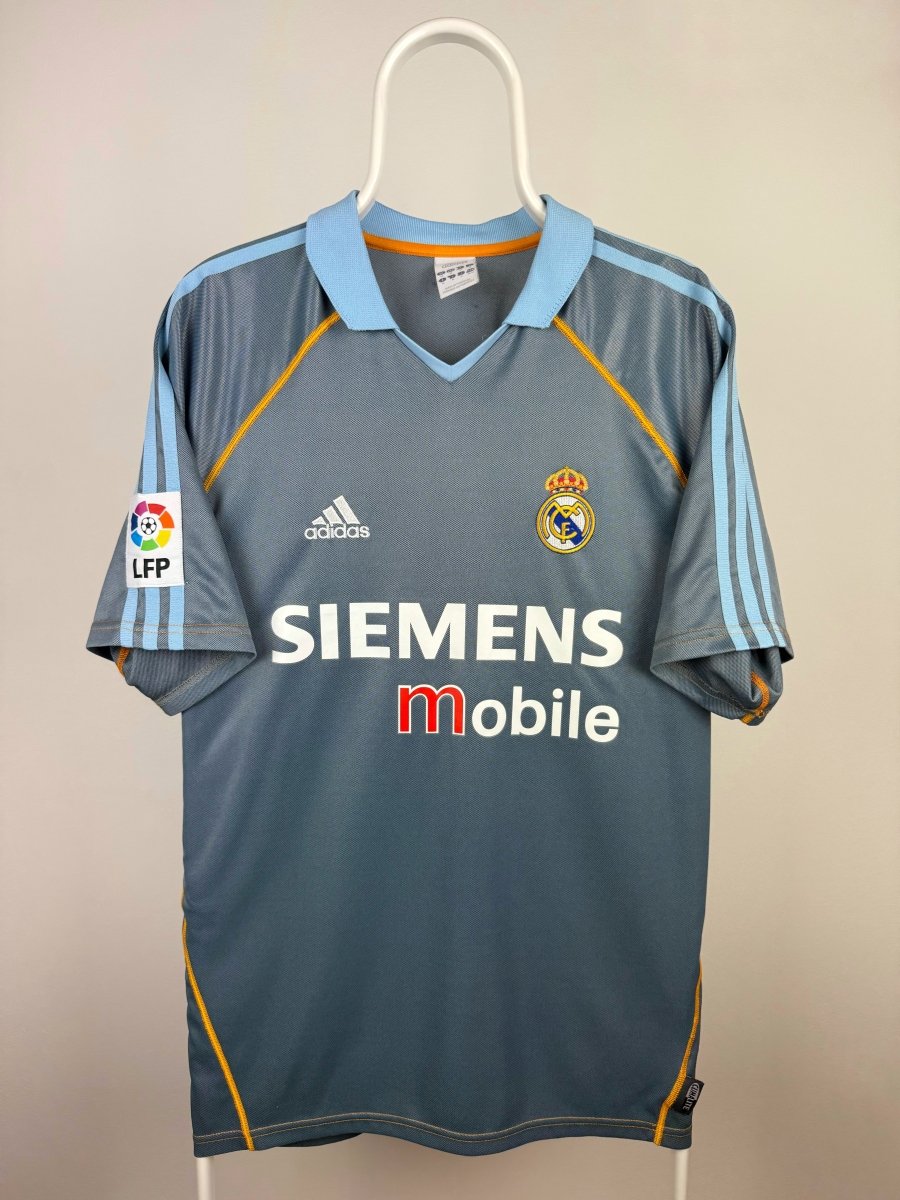 Ronaldo Nazario - Real Madrid 2003/04 Away Shirt 🇧🇷