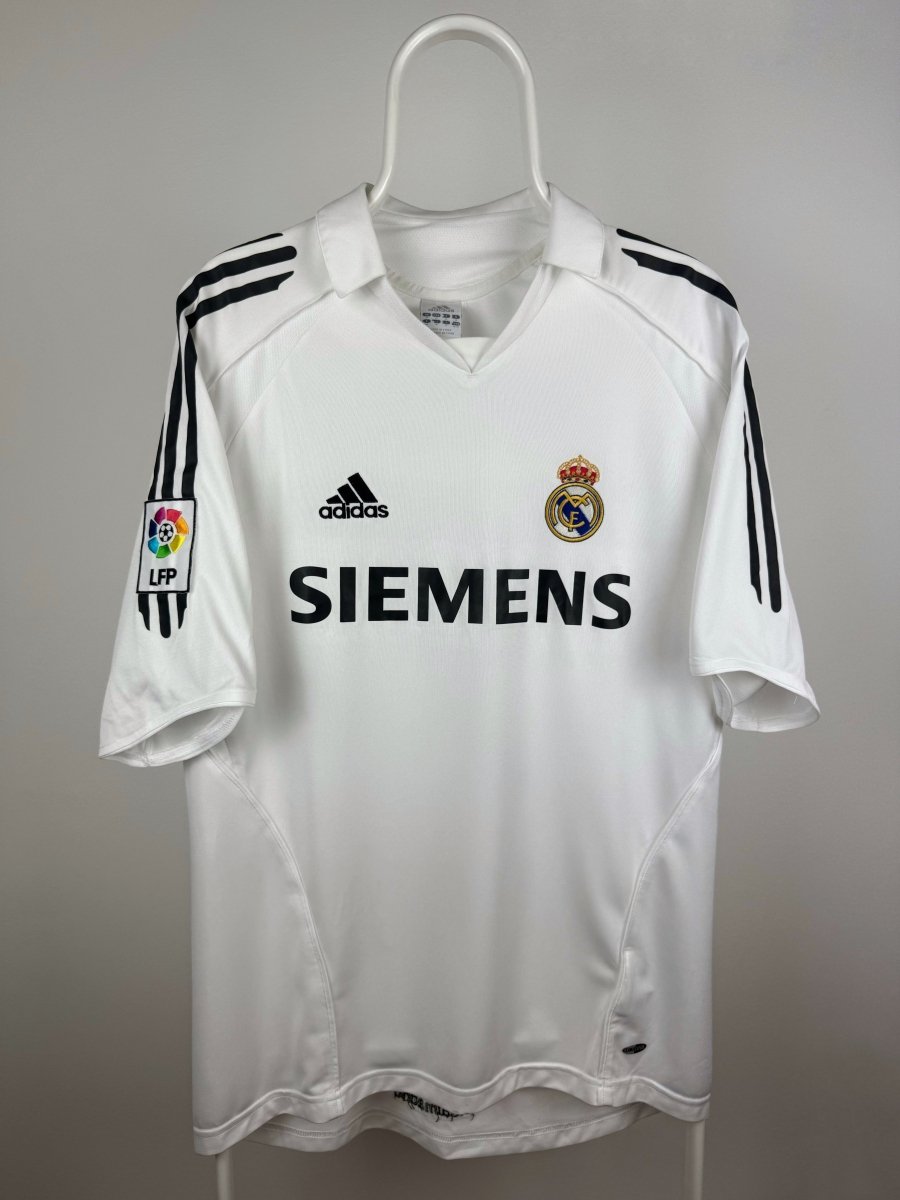 Ronaldo Nazario - Real Madrid 2005/06 home shirt 🇧🇷