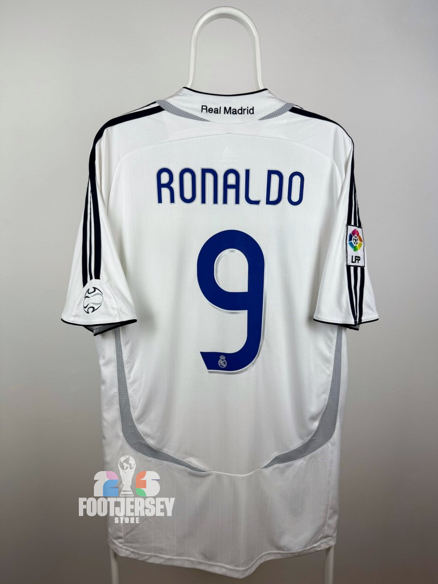 Ronaldo Nazario - Real Madrid 2006/07 home shirt 🇧🇷