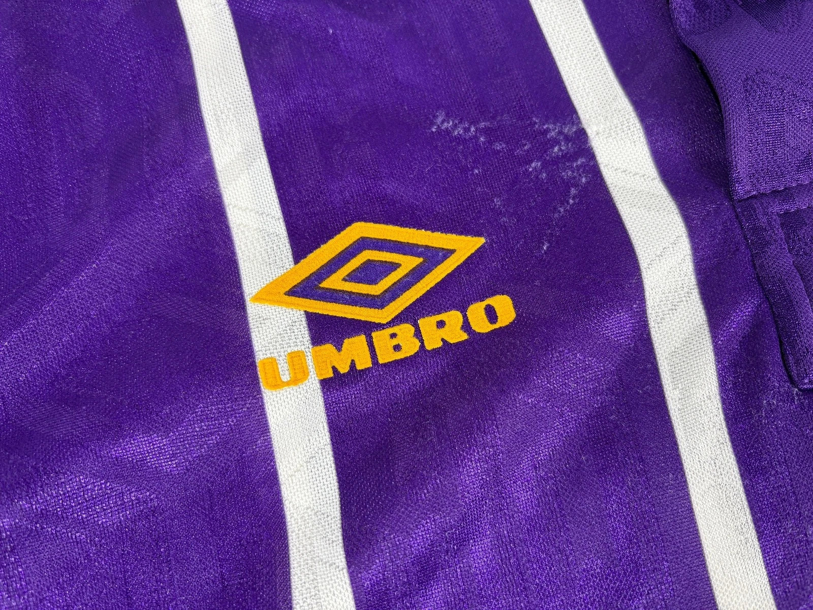 Manchester City 1993/94 Away Retro Jersey